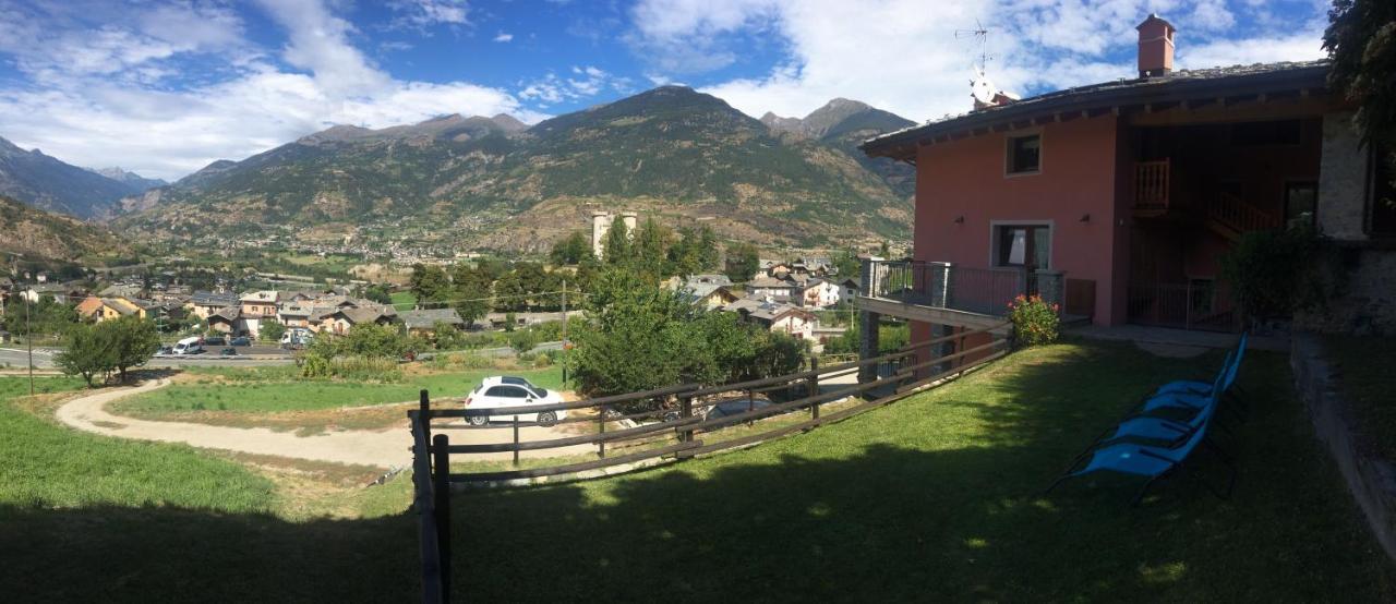 La Maison De Deni Aymavilles ภายนอก รูปภาพ