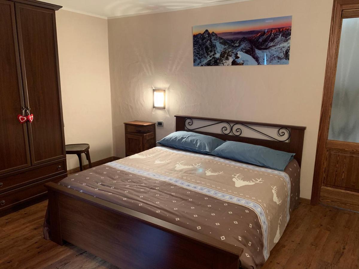 La Maison De Deni Aymavilles ภายนอก รูปภาพ