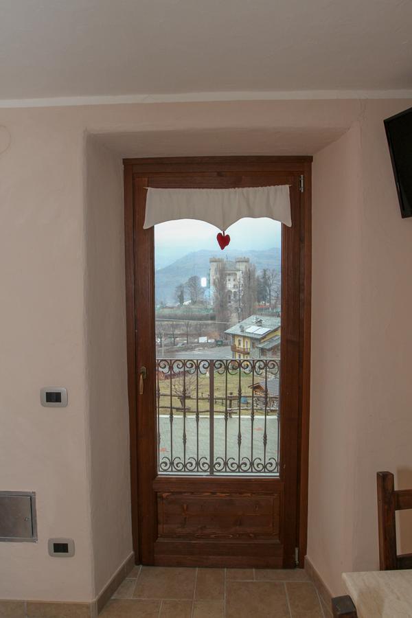 La Maison De Deni Aymavilles ภายนอก รูปภาพ