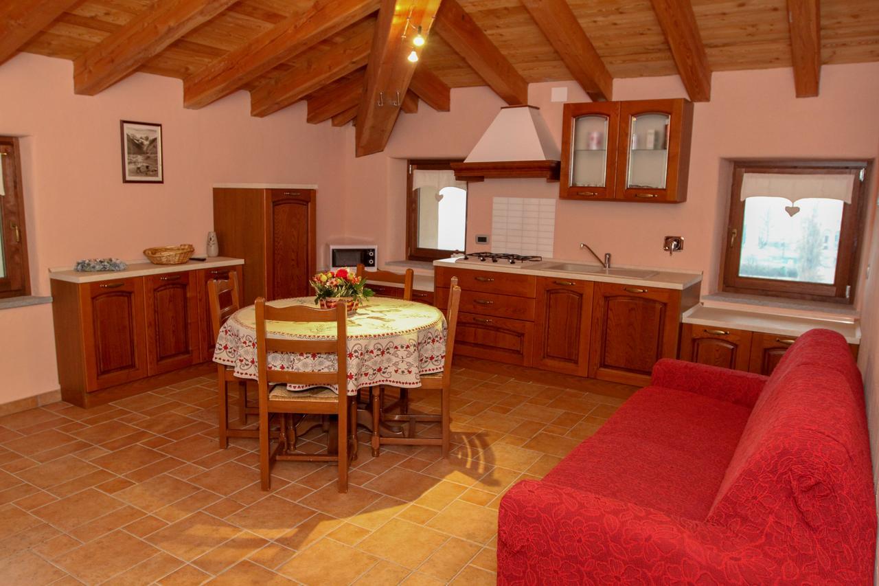 La Maison De Deni Aymavilles ภายนอก รูปภาพ